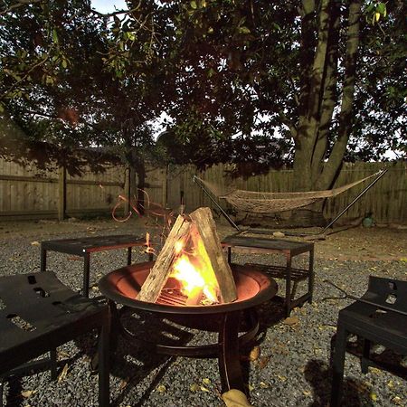 Spacious Bungalow With 6 Beds, Games, And Fire Pit - Close To Beale Street, Bbq, Graceland, & Liberty Bowl Мемфис Экстерьер фото